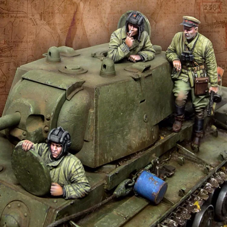 1/35 Skup modela od smole Posada tenk Drugog svjetskog rata 3 vojnika odmaraju u nesastavljeni Pločom