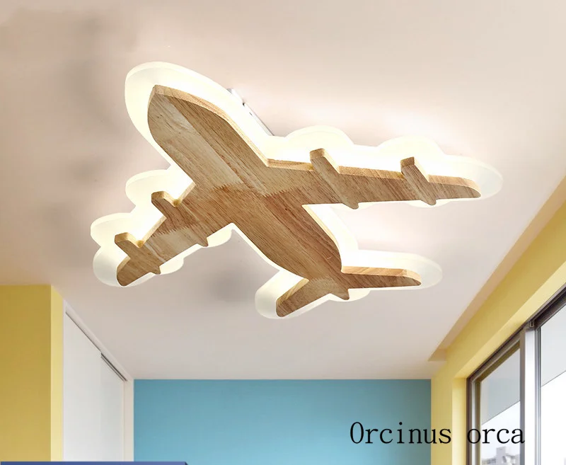 Skandinavski moderan minimalistički drveni avion stropna svjetiljka dječak spavaća soba dječja soba lampa kreativni crtani film led stropna svjetiljka